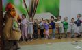 b_120_0_16777215_0_0_img_aktualnosci_poranek_z_bajka_2025_kura_adela_poranki_z_bajka_042025-3.jpg