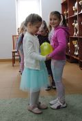 b_120_0_16777215_0_0_img_aktualnosci_poranek_z_bajka_2025_niedoskonaly_pingwin_niedoskonaly_pingwin-7.jpg