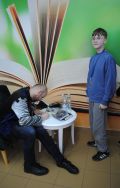 b_120_0_16777215_0_0_img_aktualnosci_spotkanie_autorskie_kamil_sobik_spotkanie_autorskie_kamil_sobik_2025-14.jpg